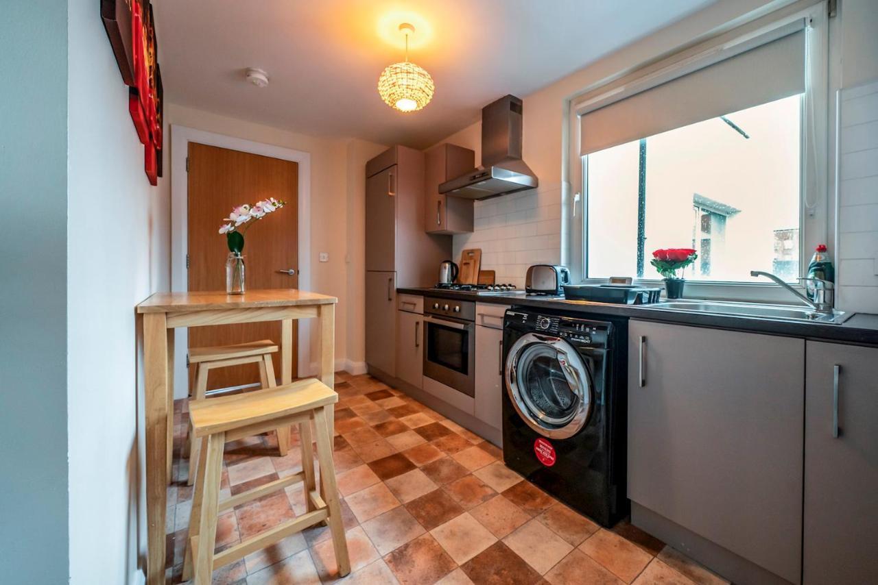 1 Bd Apt In Historical W Belfast Close To Centre Buitenkant foto